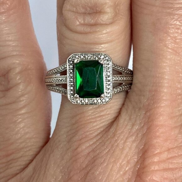 Sterling Silver 925 Rectangular Prong Set Green Emerald Glass Ring Sz 6.75 - Picture 13 of 16
